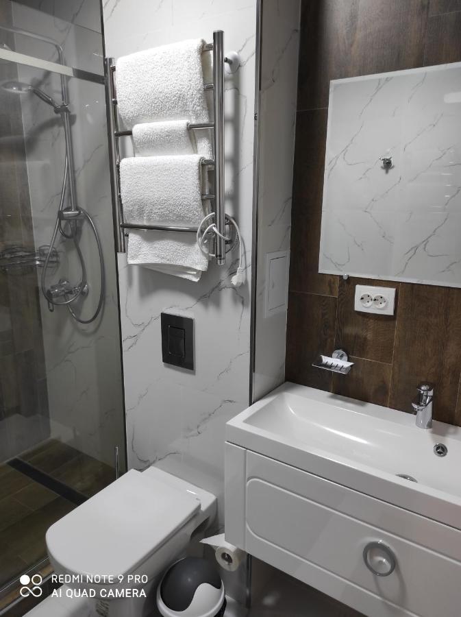 Hotel Жомарт Aqtöbe Esterno foto