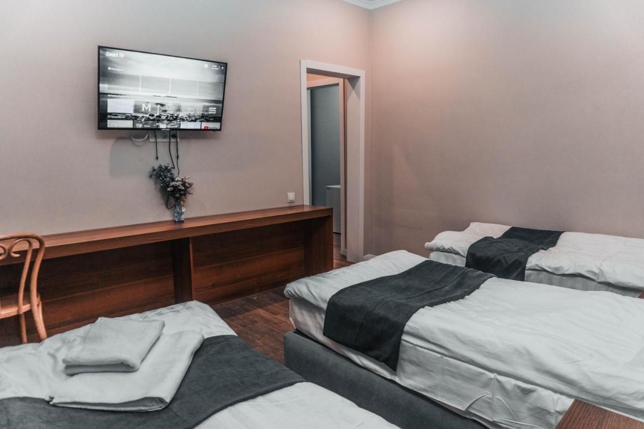 Hotel Жомарт Aqtöbe Esterno foto